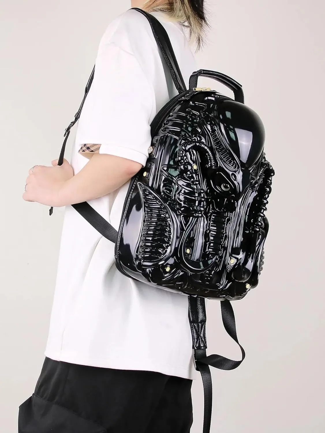 3D Xenomorph Shaped Backpack Steam Punk for Men Women Y2K Personality Travel Handbag PVC Unique Novelty Alien Purse (black)