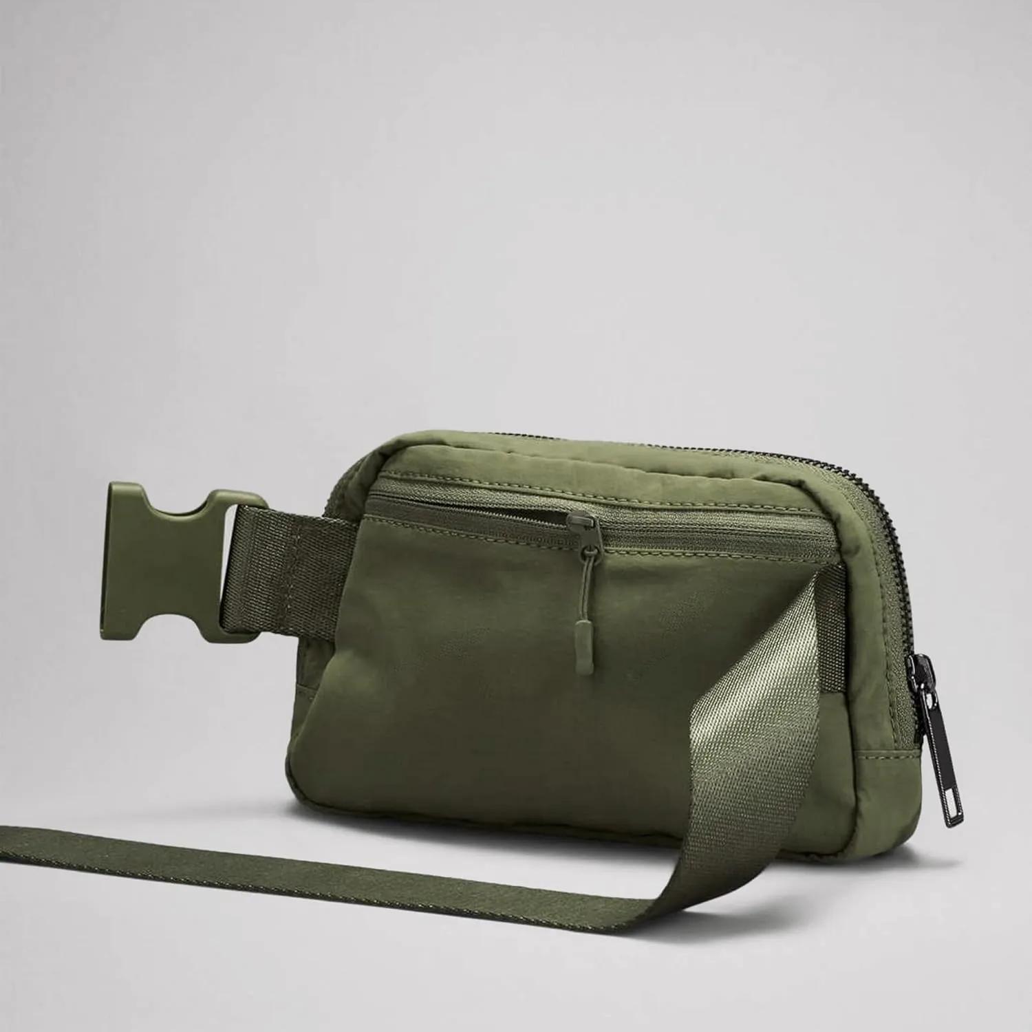 Cross Body Fanny Packs for Women Men Fashion Waist Bag Pouch Nylon Small Travel Crossbody Bags Mini Purse Everywhere Belt Bag Bum Bag with Adjustable Strap for Running Hiking Dim Olive