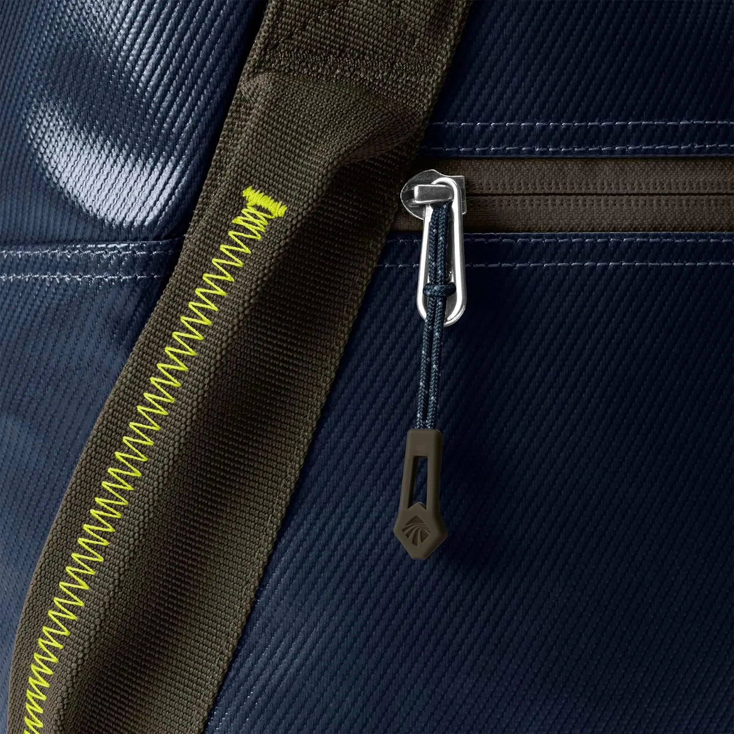 eagle creek Migrate Tote - Versatile Women's Tote Bag, Durable Handbag with Spacious Interior & Water-Resistant Design