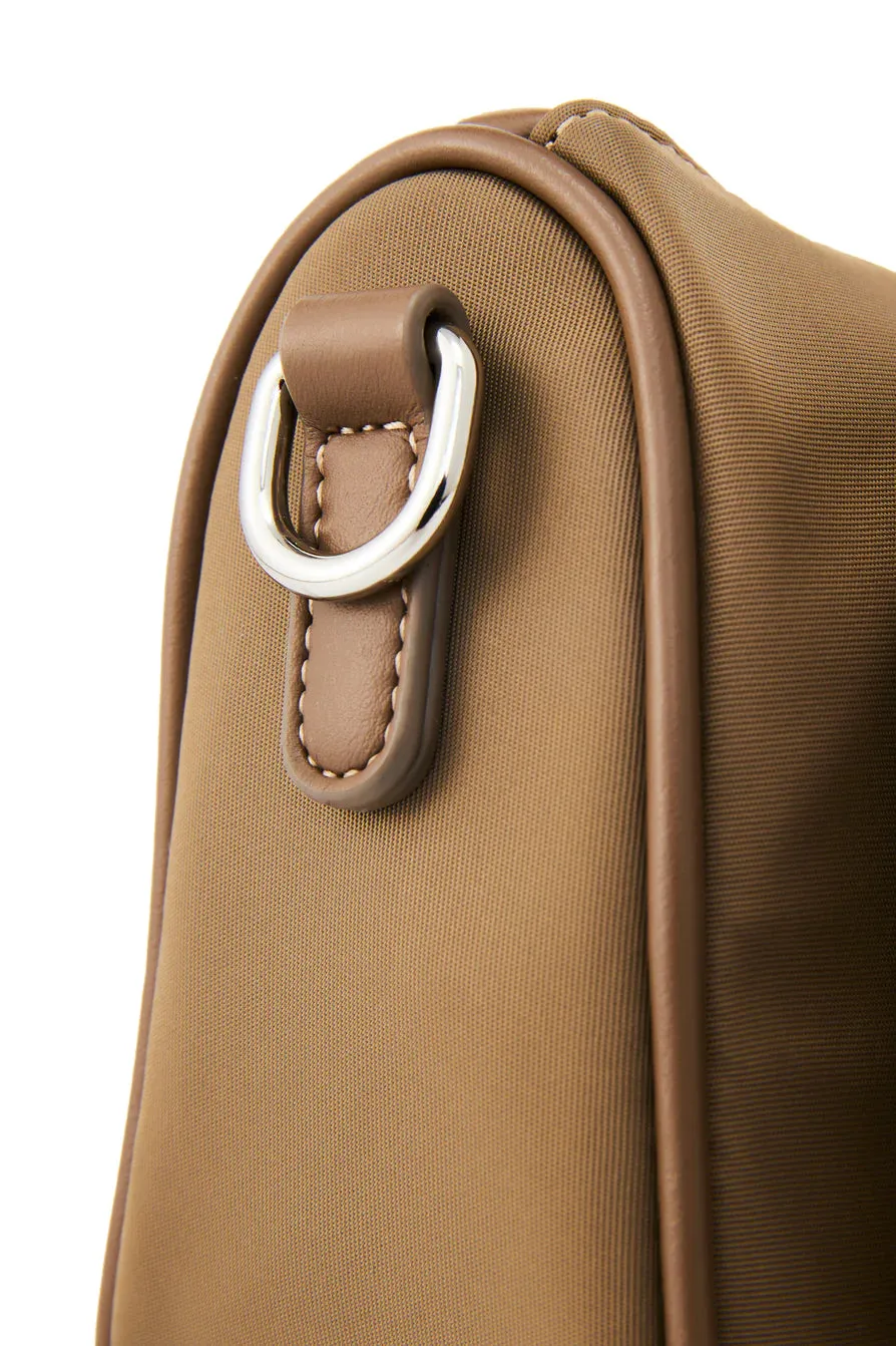Hunter Kia Taupe