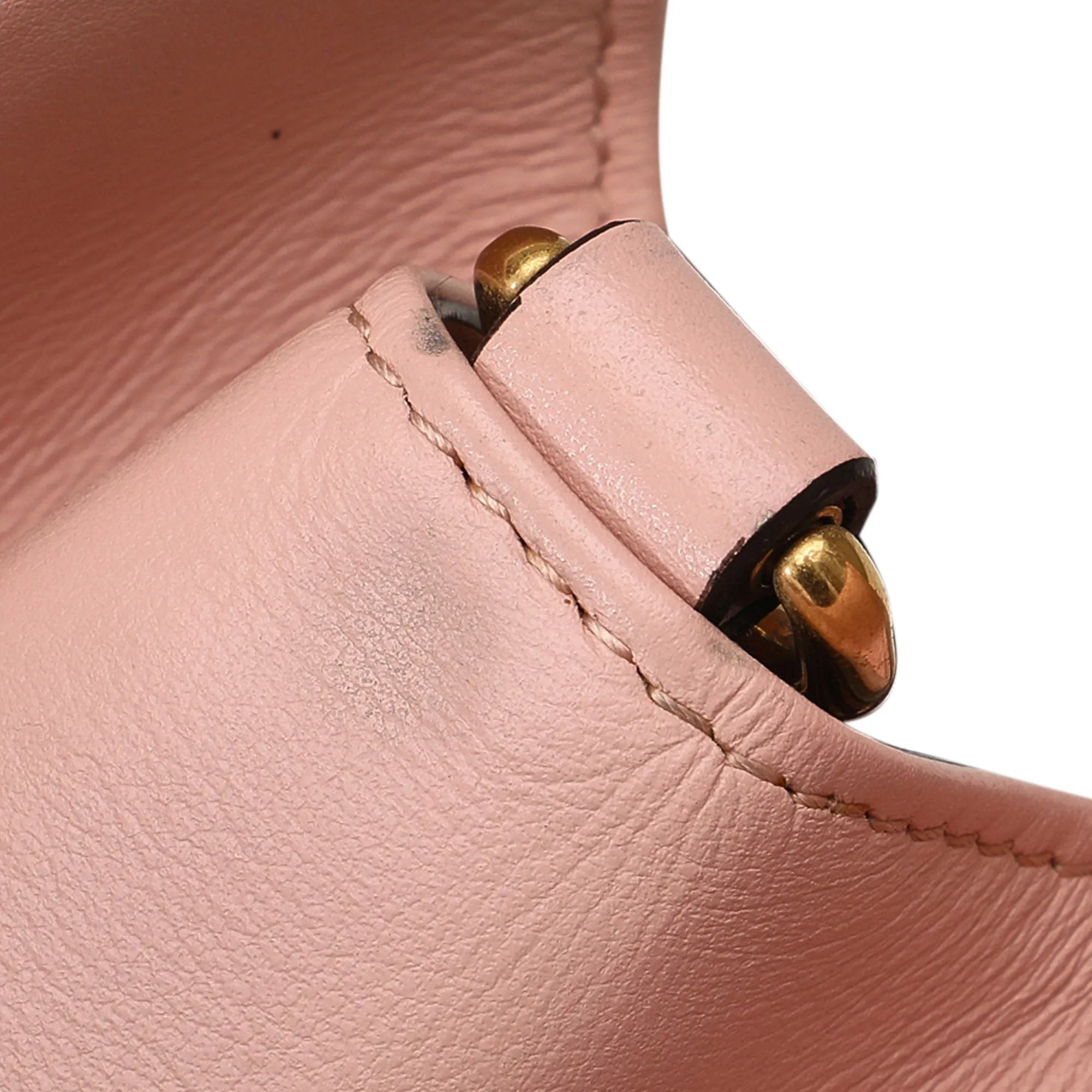 Medium Diverse options GG Marmont Tote Satchel Excellent customer service GUCCI Matelasse