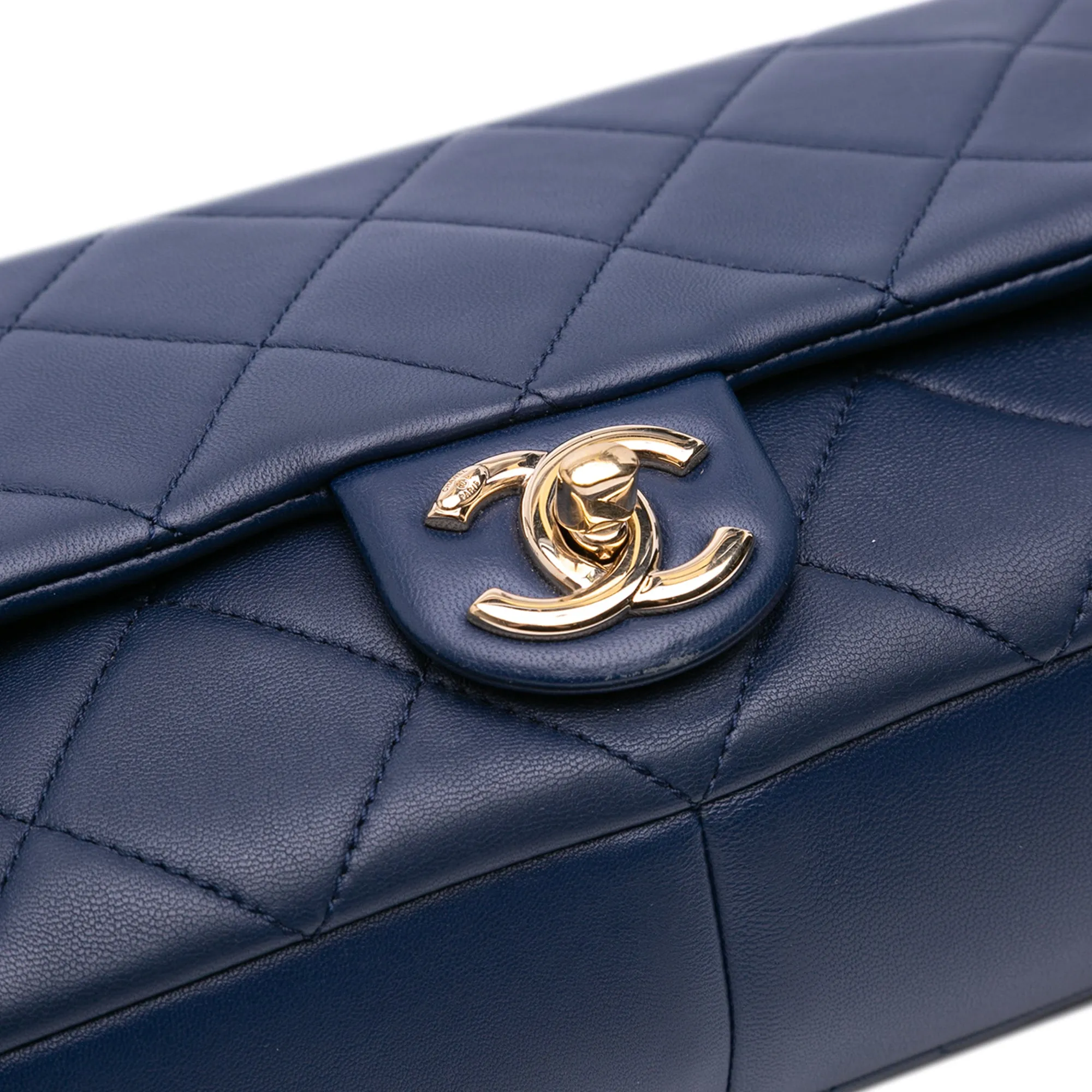 Small Lambskin Elegant Chain Single Flap