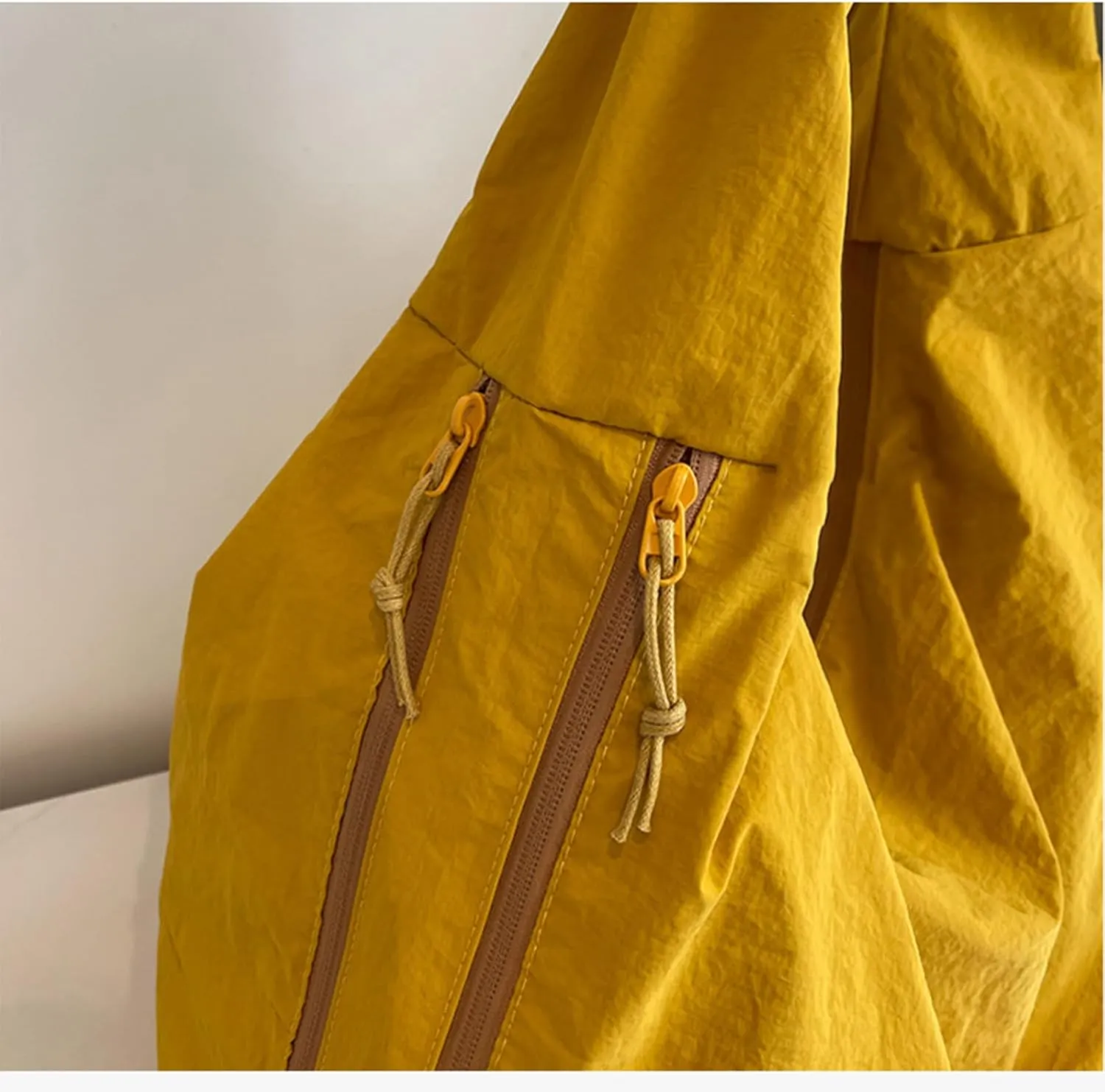 Textured Draped Tote Bag, Women's Solid Color, Large Capacity Fashion Versatile Shoulder Bag (yellow)