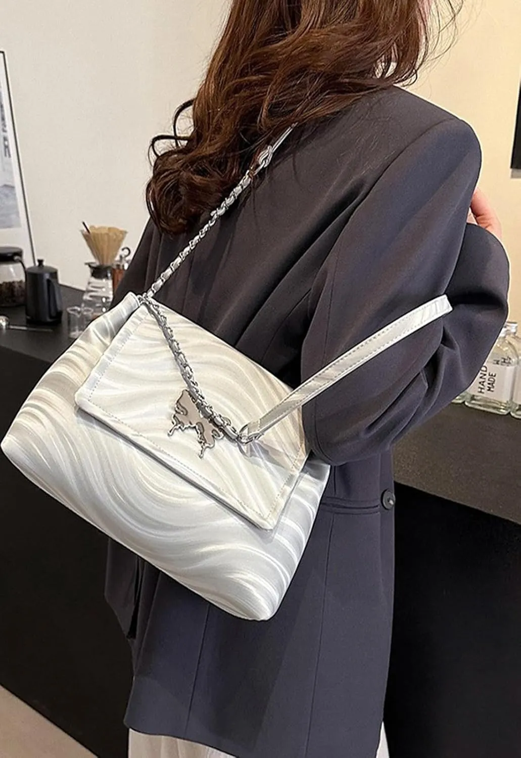 Trendy Hobo Shoulder Bags for Women Butterfly PU Leather Purses and Handbags Ladies Top-Handle Bags with Chain