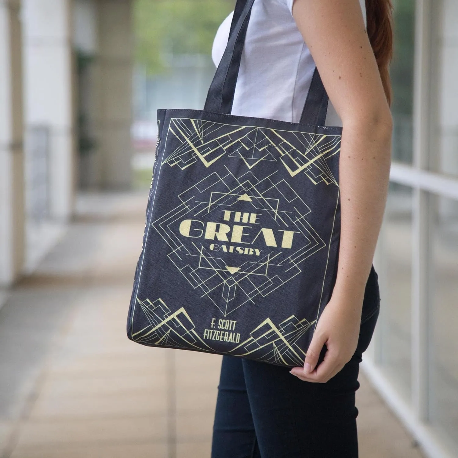 Well Read Book Themed Tote Bag for Book Lovers - Ideal Literary Gifts for Readers & Bookworms - Versatile Shoulder Bag