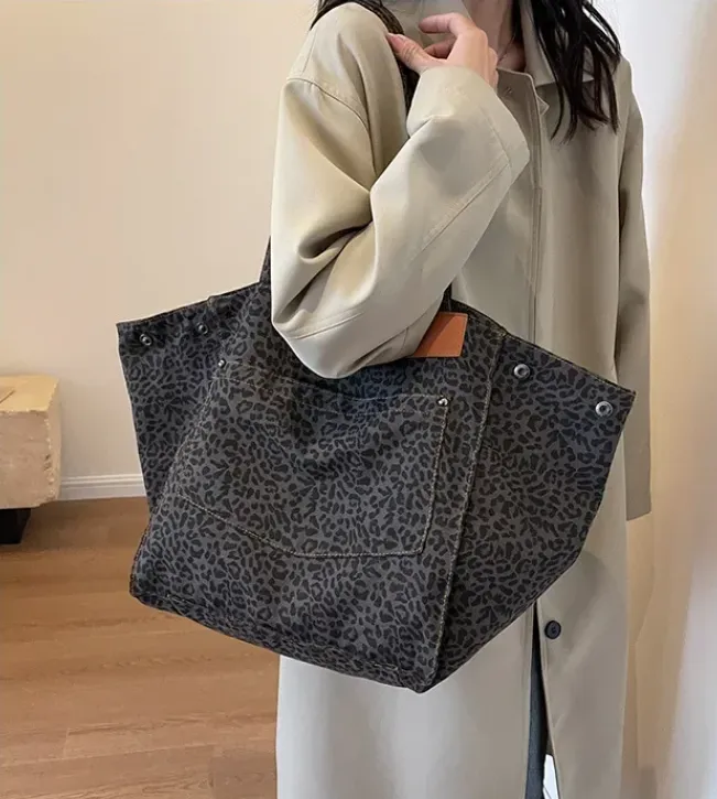 Wild Chic Large Capacity Tote